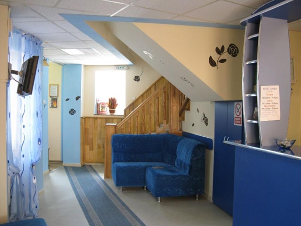 Hostel Sport Craiova Exteriör bild